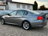 BMW 318d Scheckheft Xenon SHZ PDC Leder S.Dach Navi - BMW 318 aus 2009: 318d