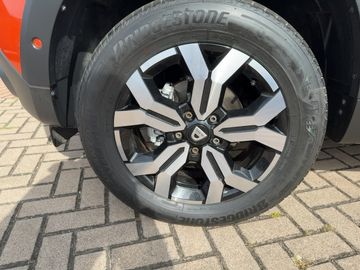 Dacia Duster Prestige+ TCe 130 PS 2WD Navi, Sitzheizun