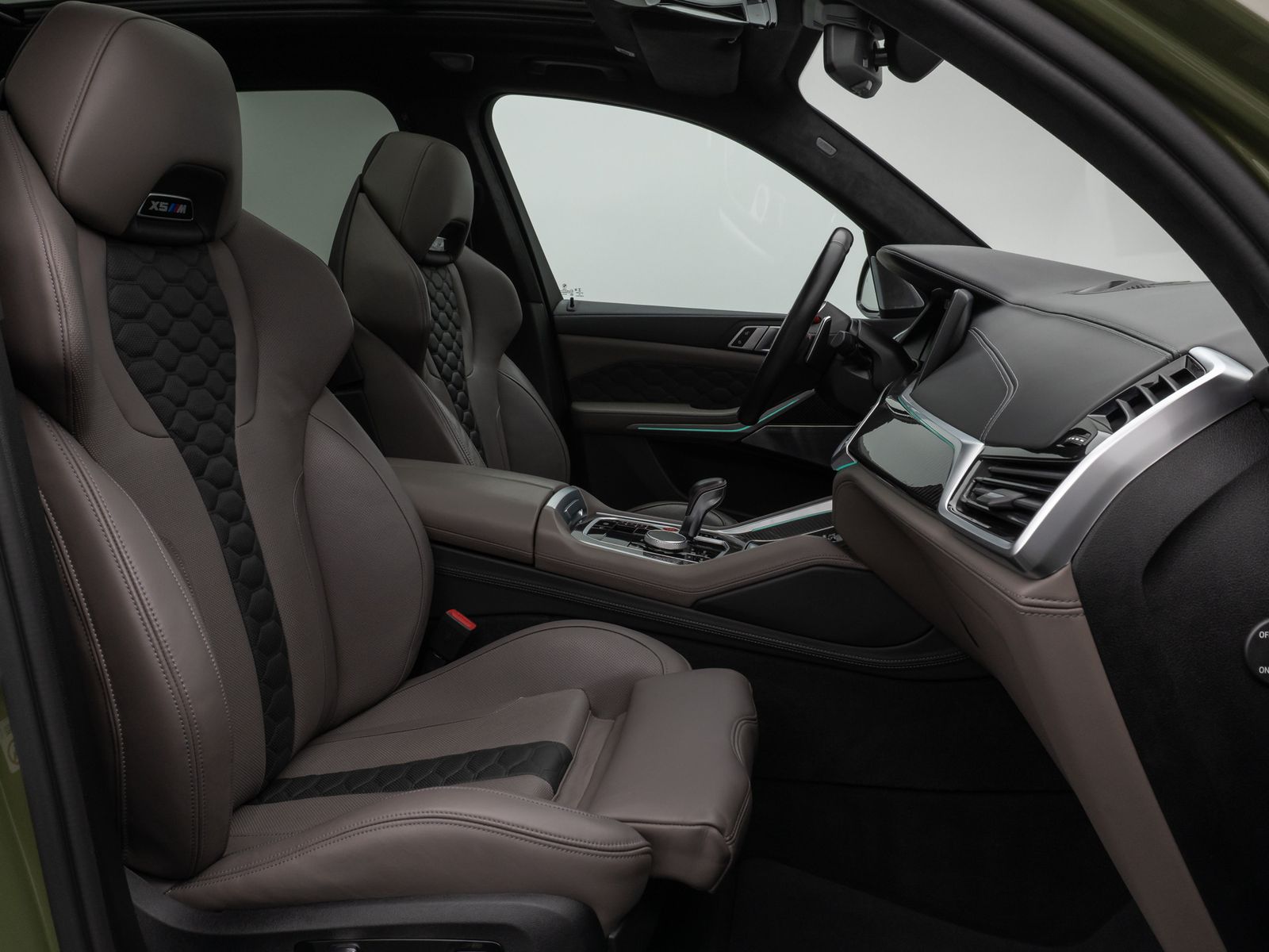 Fahrzeugabbildung BMW X5 M Competition Panorama 360°B&W IndividualVoll