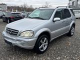 Mercedes-Benz ML 400 CDI /AMG-PAKET/AHK/COMAND/18-ALU/ - Mercedes-Benz ML 400 Gebrauchtwagen