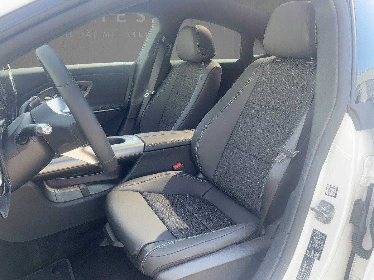 Fahrzeugabbildung Mercedes-Benz CLA 250+ Night/Pano/Kamera/LED/Memory/Distr.