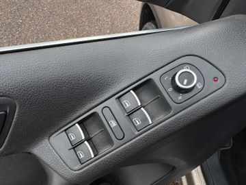 Volkswagen Tiguan - 8
