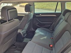Fahrzeugabbildung Volkswagen Passat Variant GTE Navi Matrix Virtual Pano AHK