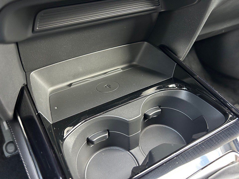 Fahrzeugabbildung Mazda CX-30 SKYG 140PS EXCLUSIVE NAVI+BOSE+CARPLAY+SHZ
