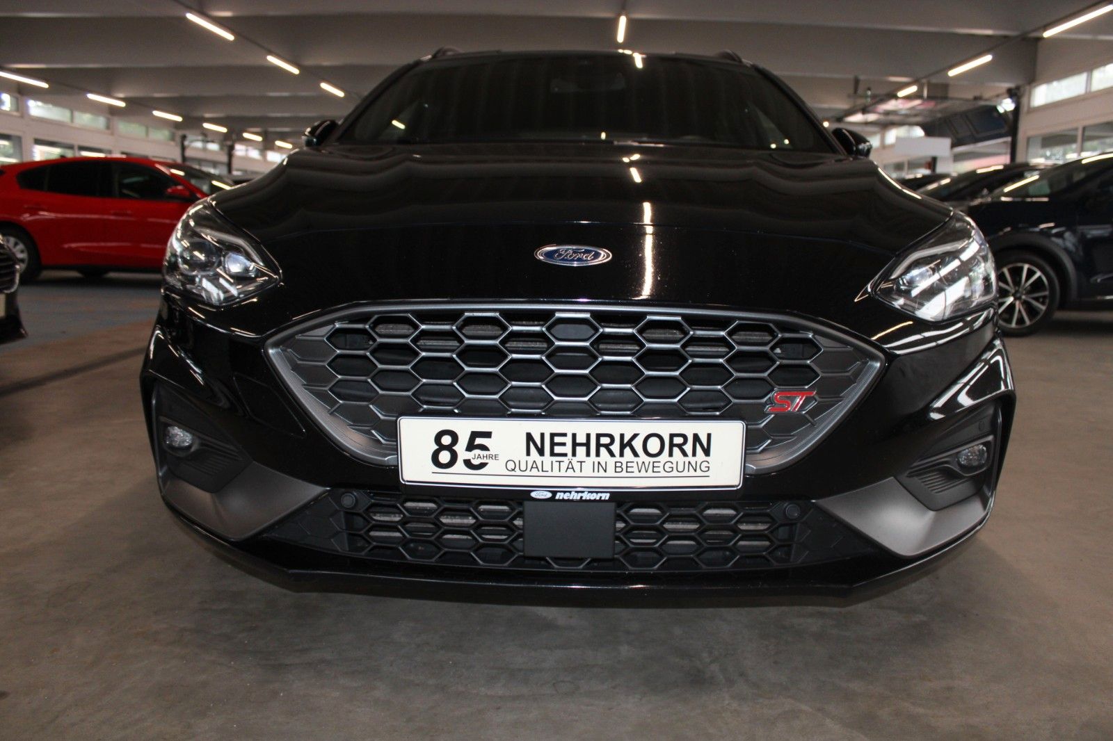 Fahrzeugabbildung Ford Focus ST Turnier Automatik LED AHK ACC CAM uvm
