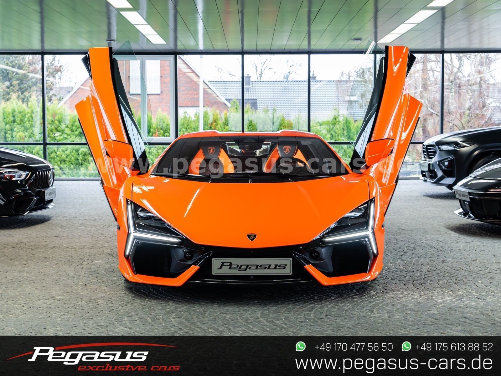 LAMBORGHINI Revuelto - 9