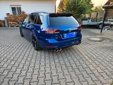 Volkswagen Golf 7 R Variant mit Performance Paket - : V mit