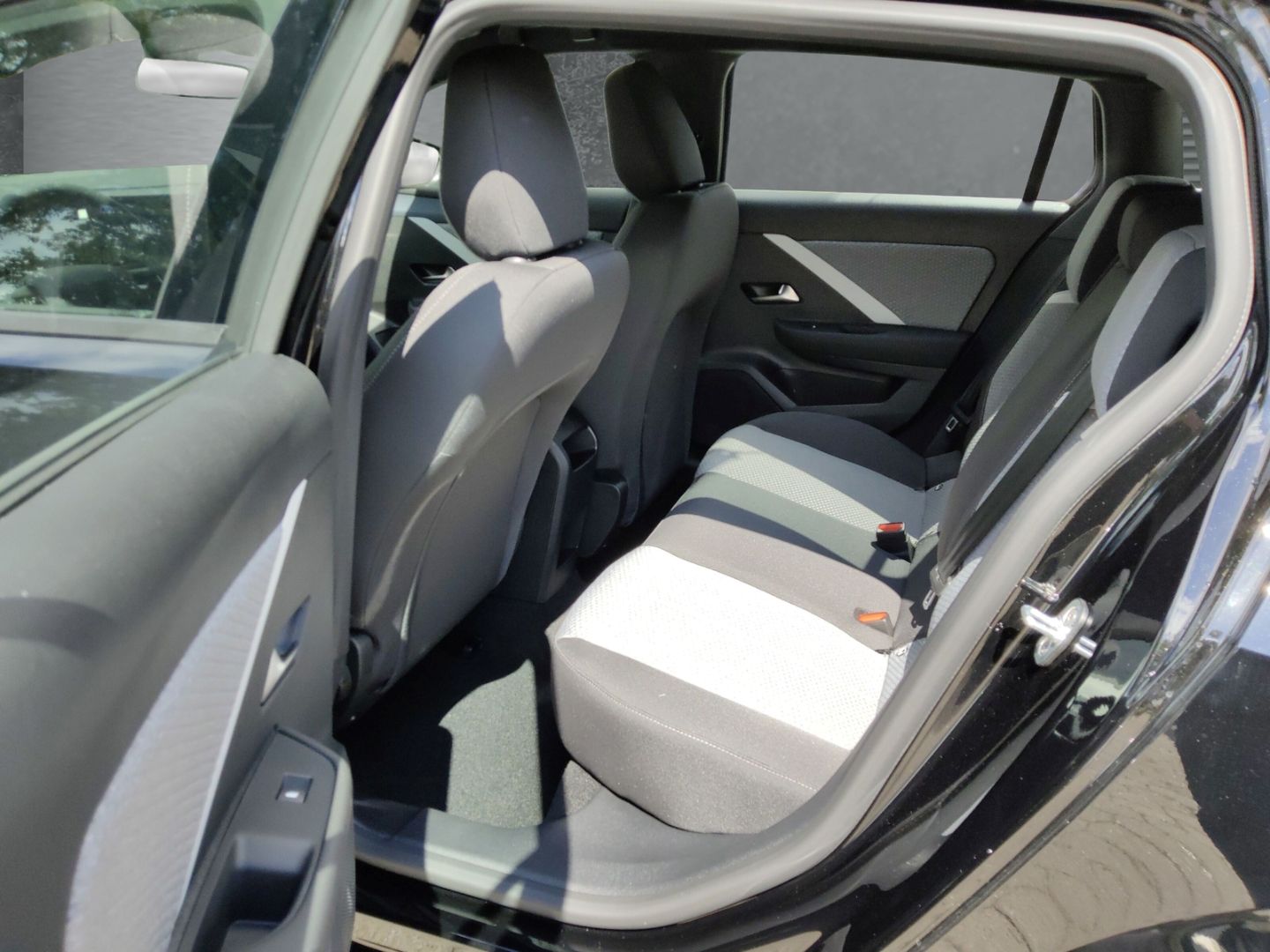 Opel Astra - Bild 9