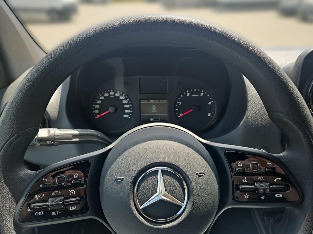 Fahrzeugabbildung Mercedes-Benz Sprinter 317 Koffer LBW 4.325 Navi RFK SHZ Klima