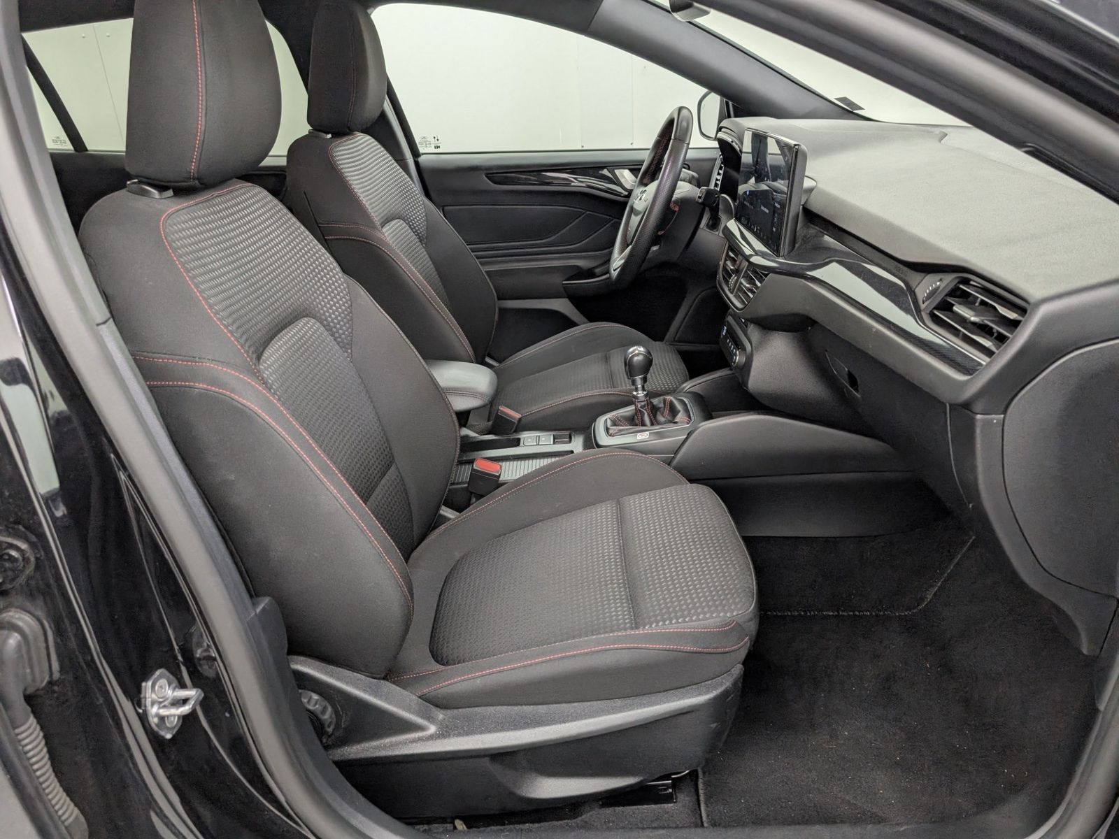 FORD Focus  Turnier 1.0 MHEV ST-Line Navi ACC – Bild 12