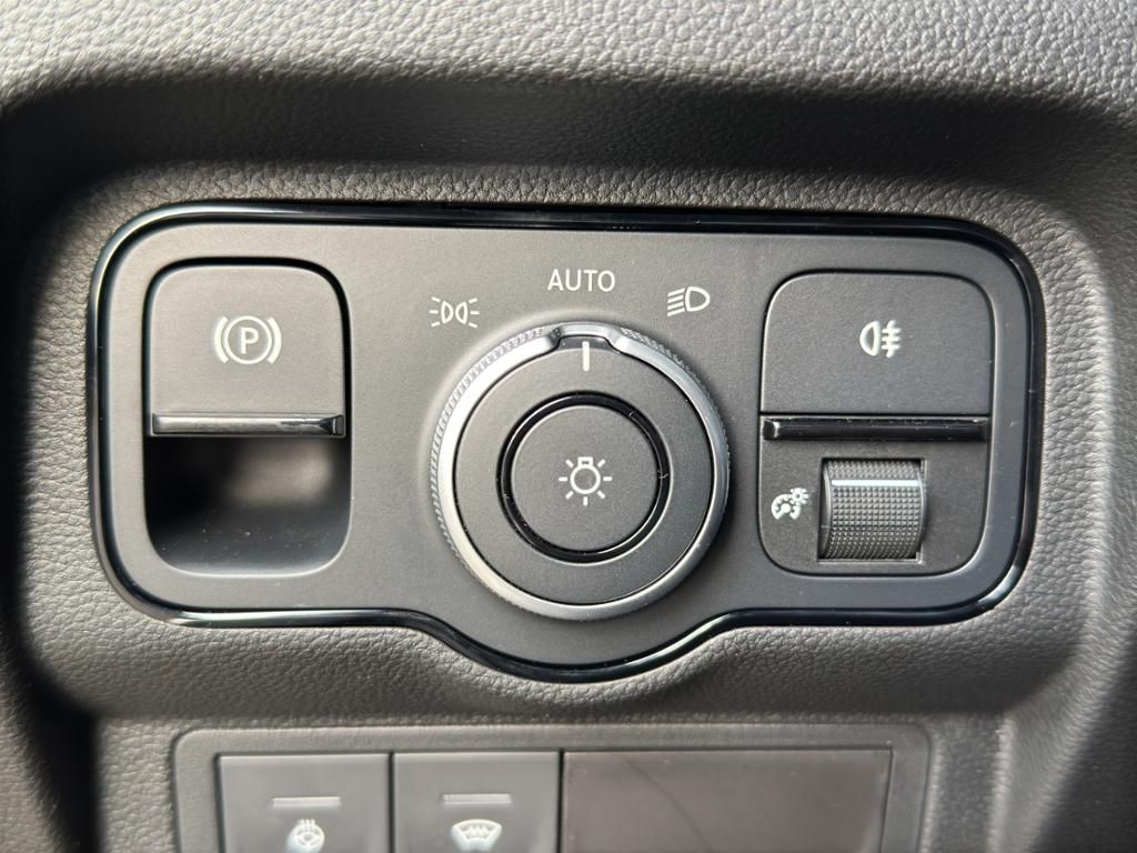 Fahrzeugabbildung Mercedes-Benz T 180 PROGRESSIVE Lang 7 Sitzer AHK*Navi*LED*PDC