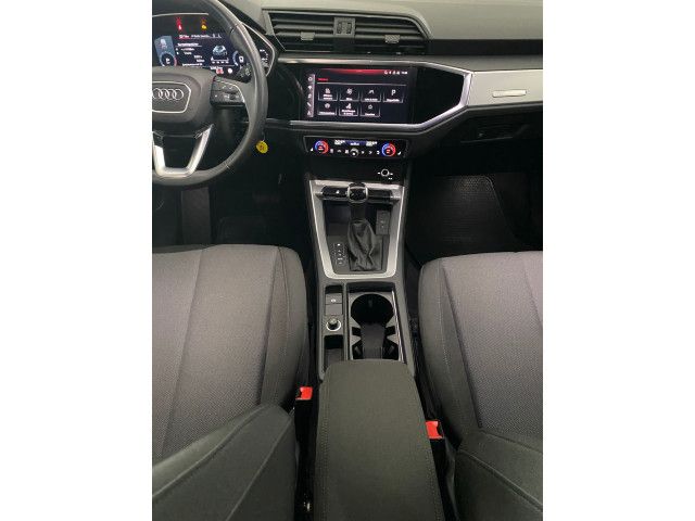 Q3 35 TFSI S tronic KAMERA+NAVI+SHZ+GRA