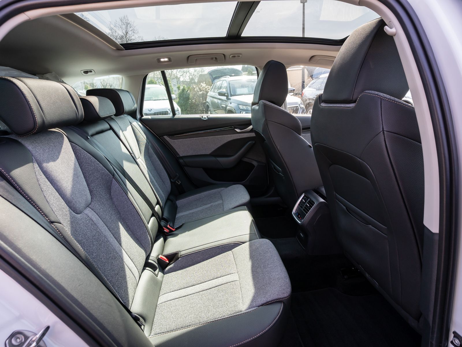 Skoda Octavia - Bild 8