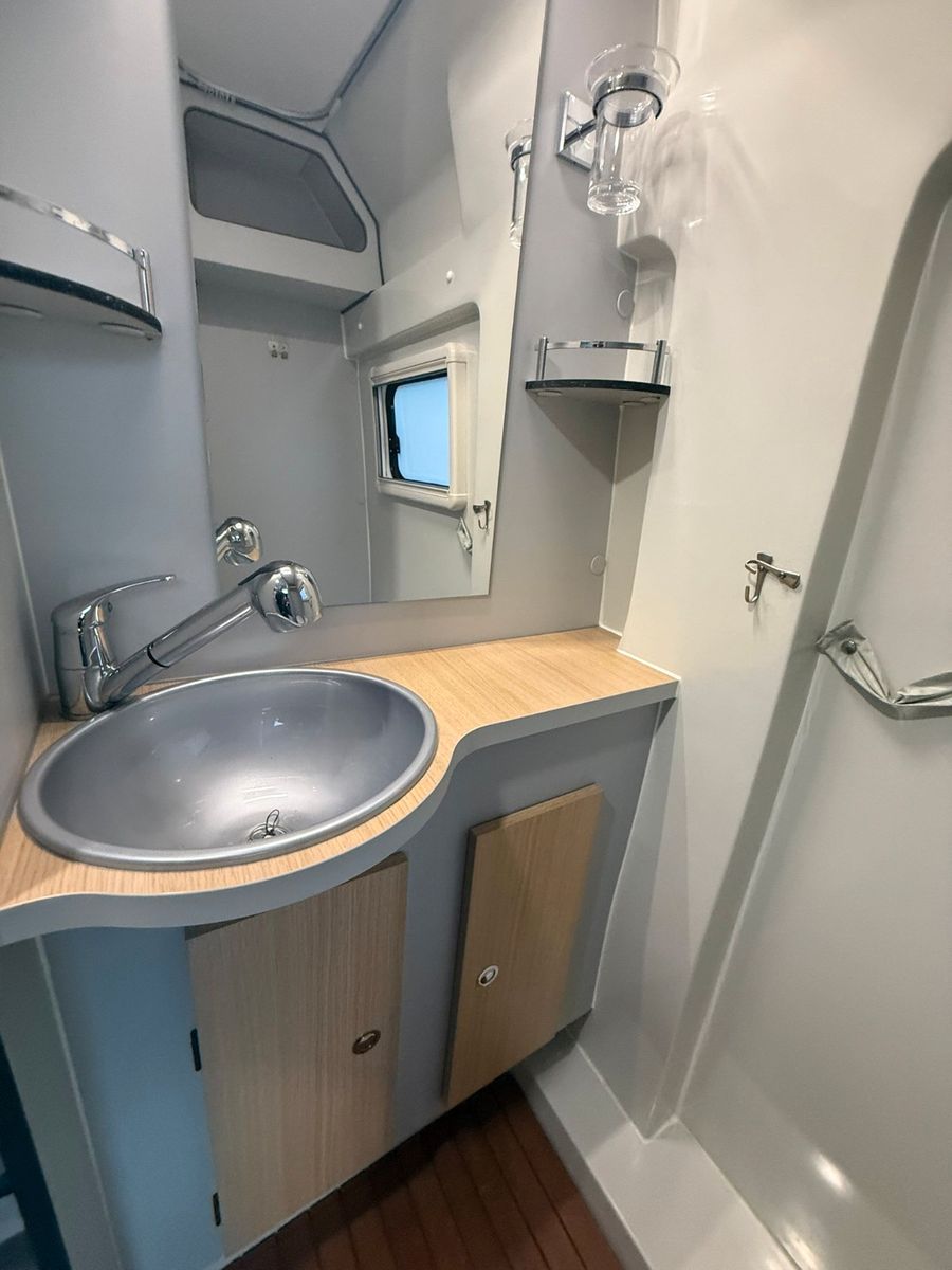 Fahrzeugabbildung Karmann Dexter DE 600 Automatik  160 PS