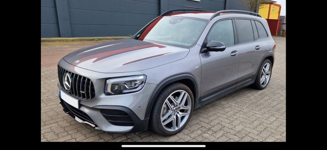 MERCEDES-BENZ GLB 35 AMG Mercedes-AMG GLB 35 4MATIC DCT Me...