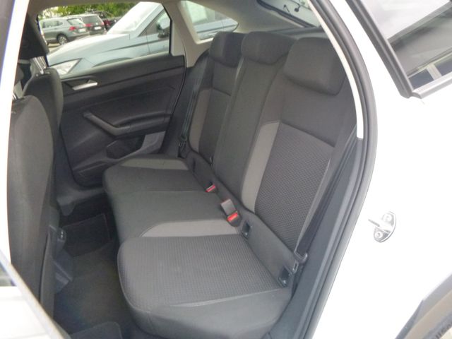 Fahrzeugabbildung Volkswagen Taigo 1,0 TSI Life >AUT/AHK/NAV/LED/Sitzheiz/PDC