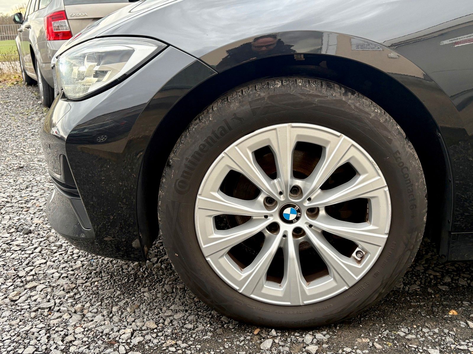 Fahrzeugabbildung BMW 318d Tour. Aut. Navi Alarm Aktiv Tempomat SPORTL