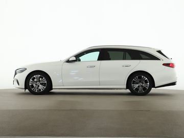 Mercedes E 200 - 3