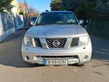 Nissan Pathfinder 2.5 dCi DPF LE LE - Nissan Pathfinder mit Schiebedach