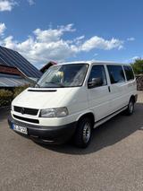 Volkswagen T4 caravelle / mit Schlafmöglichkeit  - Volkswagen T4 Caravelle mit Benzin-Antrieb