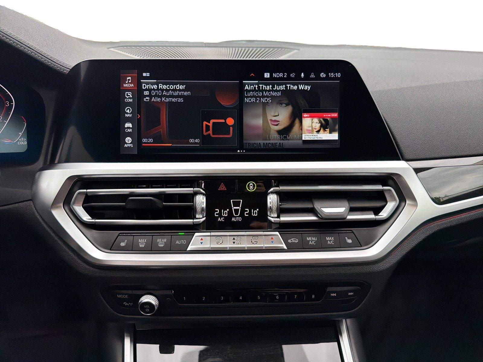BMW 318i Touring AHK 360° RFK LORDOSE LED SHZ DAB BT foto 12