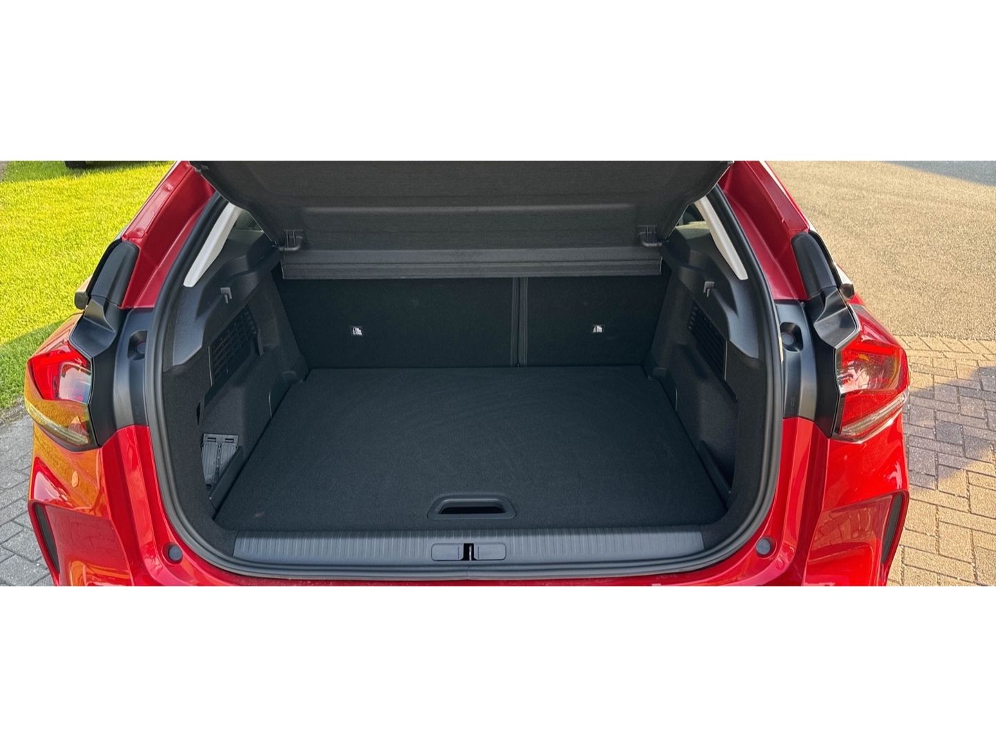 Fahrzeugabbildung Citroën C4 Elektro 136 Feel Pack HUD Navi LED  CarPlay