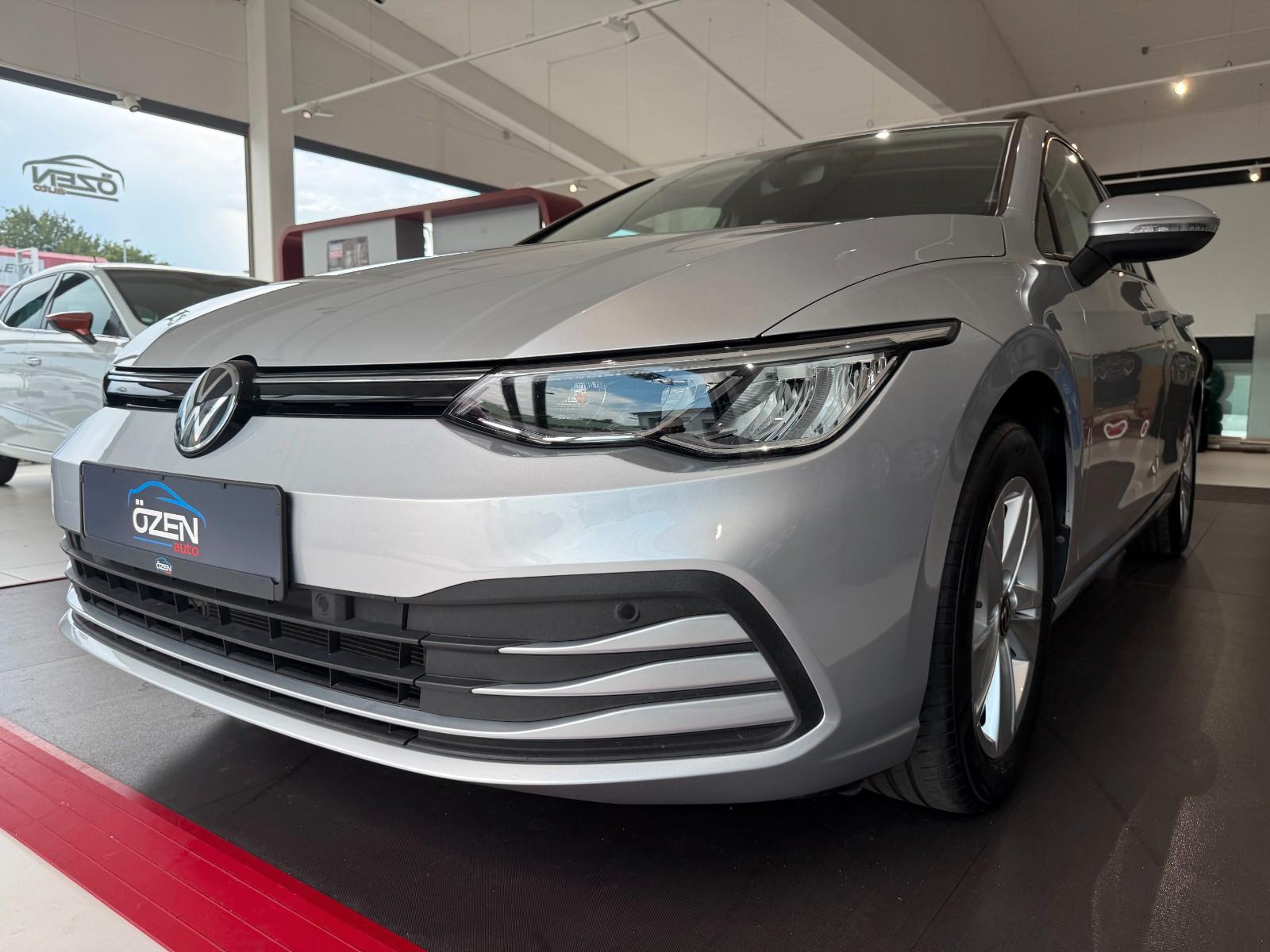 Volkswagen Golf VIII Variant Life *ACC*LIGHT*ERGO*APPS*