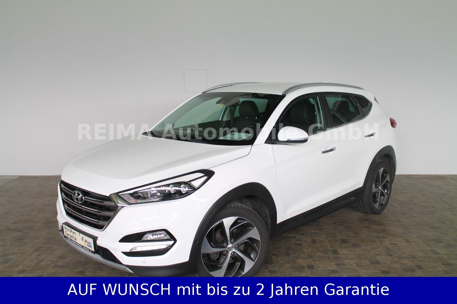 Fahrzeugabbildung Hyundai Tucson 1,7D blue Premium 2WD, Automatik, Xenon