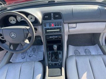 Mercedes CLK 320 - 11