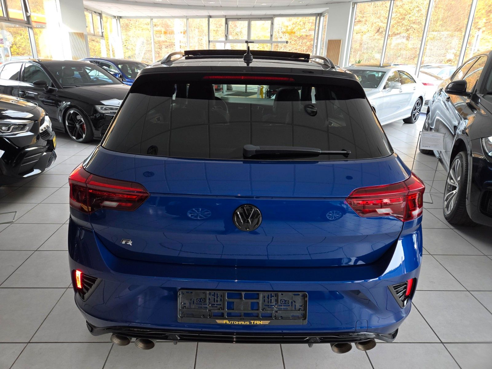 Fahrzeugabbildung Volkswagen T-Roc R 4Motion