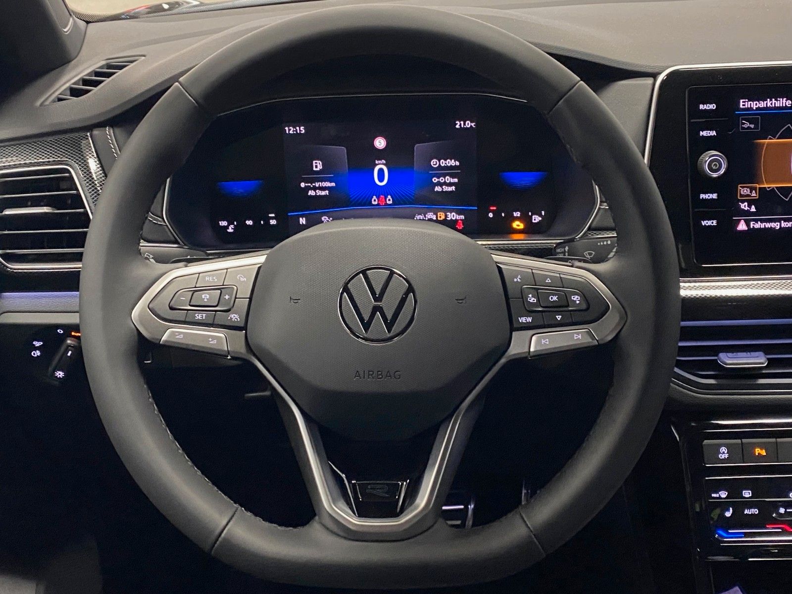 Fahrzeugabbildung Volkswagen T-Cross 1.5 TSI DSG R-Line+2029 GARANTIE+ACC+AHK