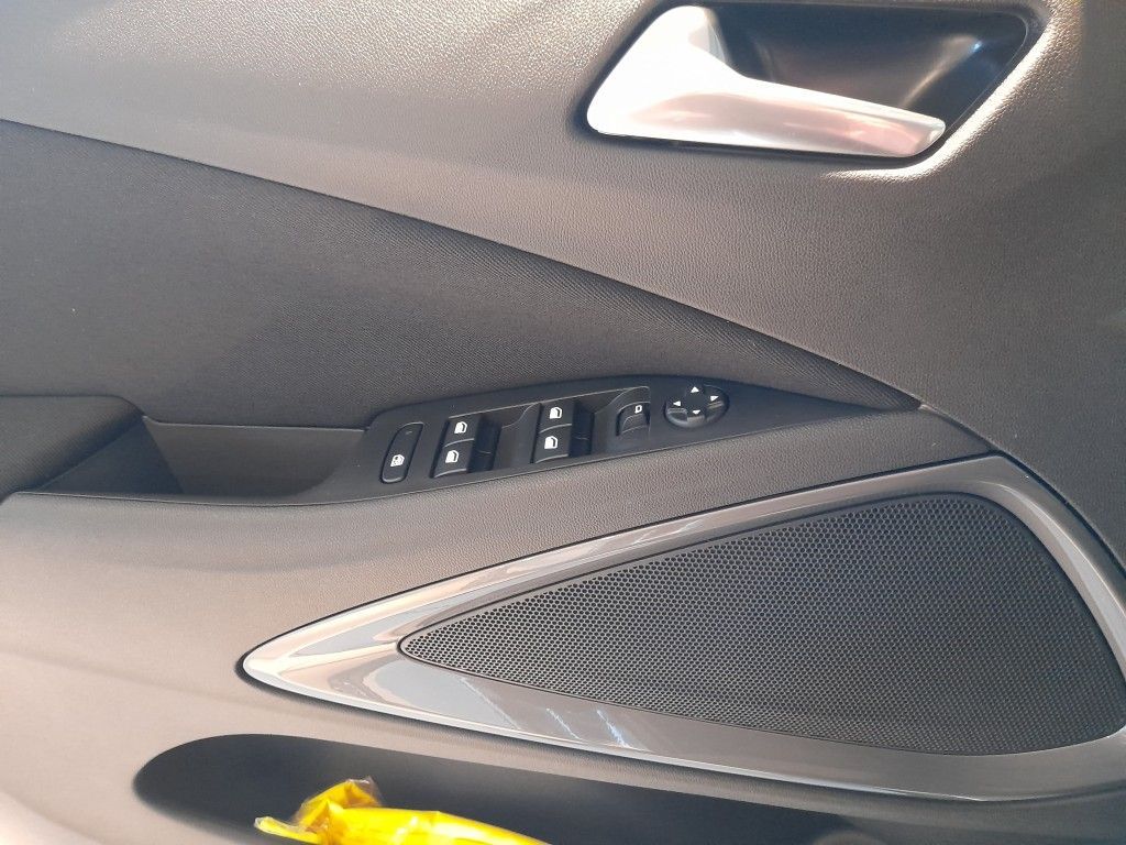 Fahrzeugabbildung Opel Crossland 1.5 Diesel Elegance LED-Scheinwerfer