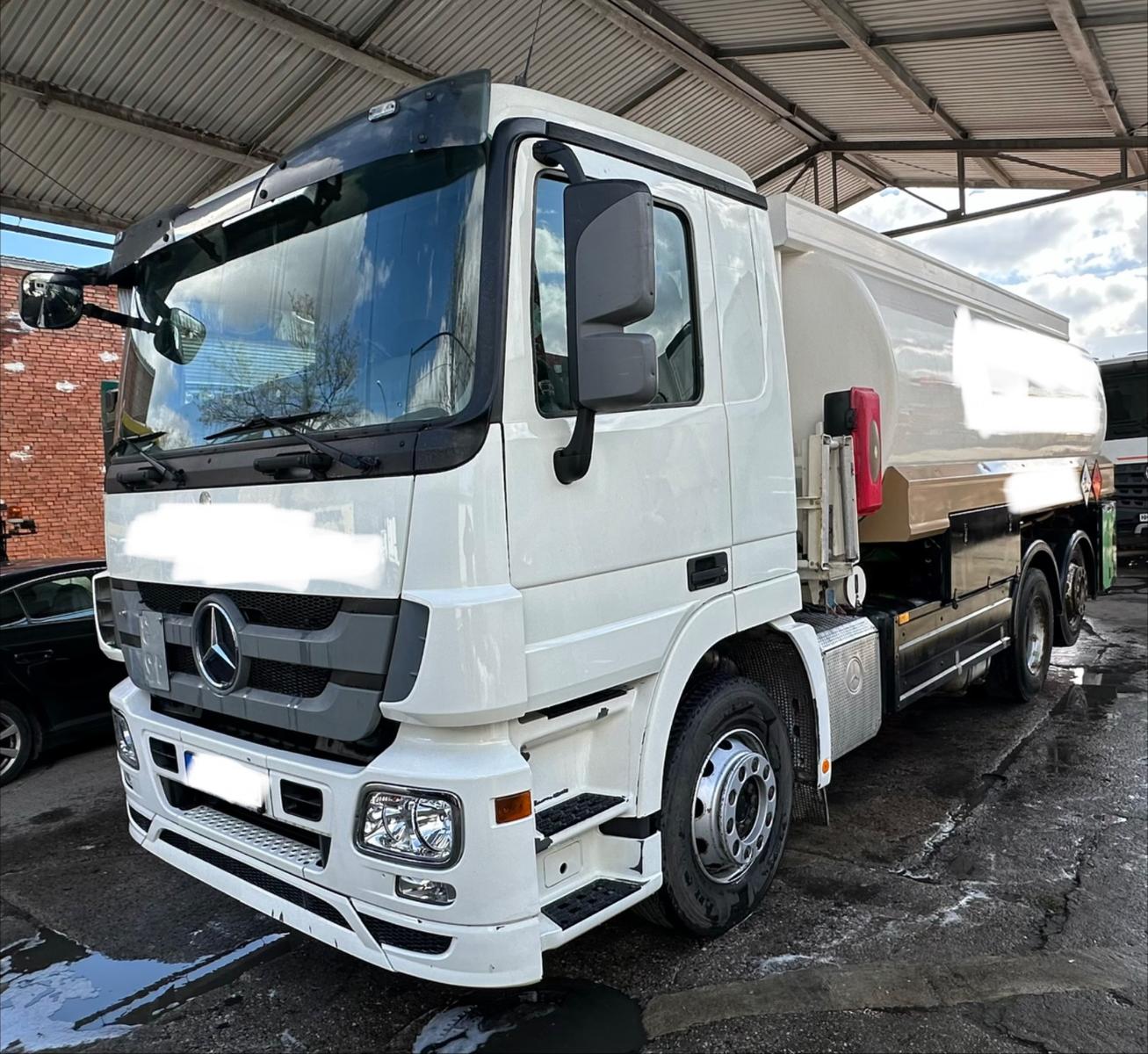Mercedes-Benz Actros 2541  - Tankwagen