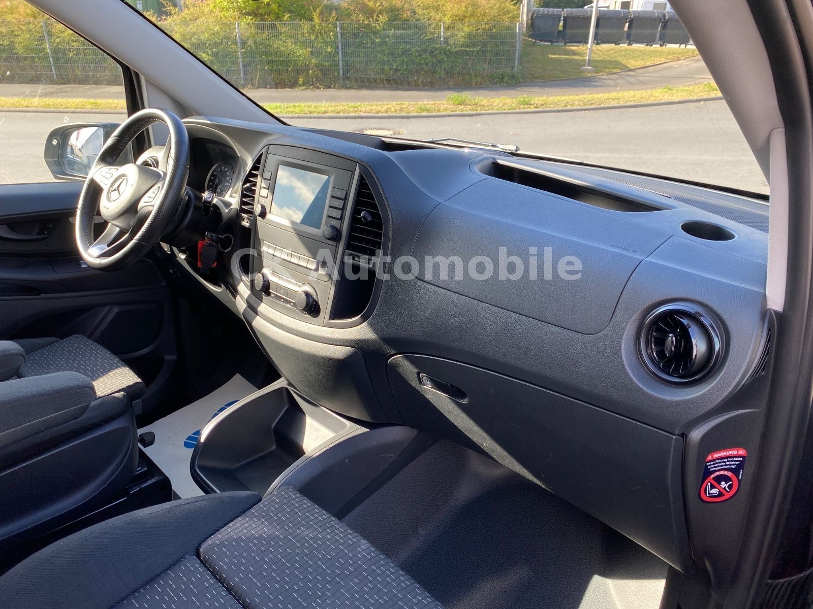 Fahrzeugabbildung Mercedes-Benz Mercedes-Benz Vito Mixto 124 lang Autom./5 Sitze