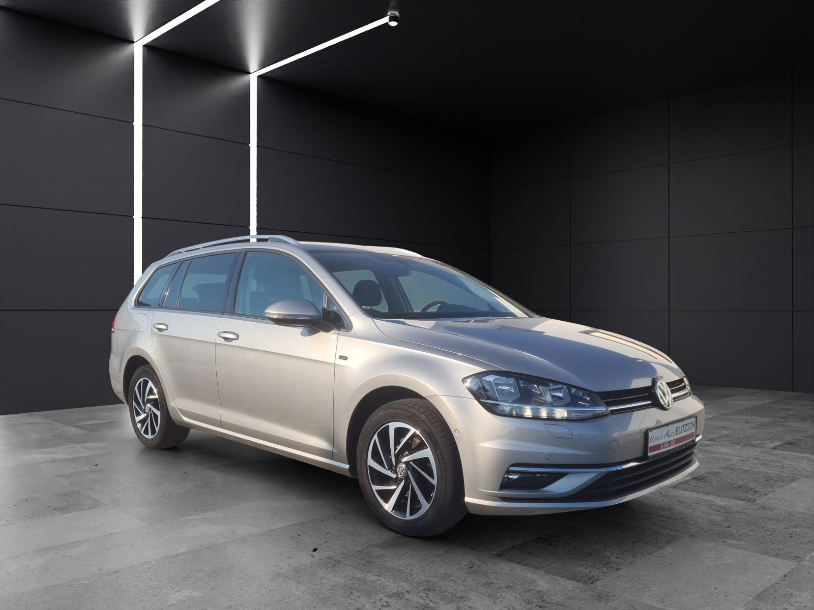 Fahrzeugabbildung Volkswagen Golf VII Variant TSI Join STH Navi Climatronic P