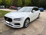 Volvo V90 D5 AWD Geartronic Momentum Pilot Assist