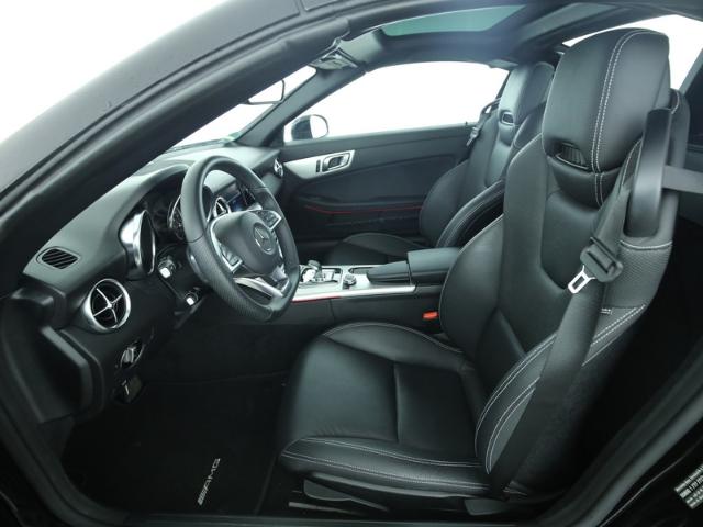 Mercedes-Benz SLC 200 AMG Line 9G-Tronic Garmin Parktronic ILS