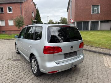 Volkswagen Touran - 7