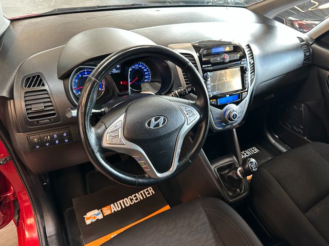 Hyundai ix20*TÜVSERVICE:NEU*SitzLenkradHZ*NAV*TEMPO*PD