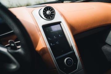 2012 Mclaren MP4-12C 缩略图 17