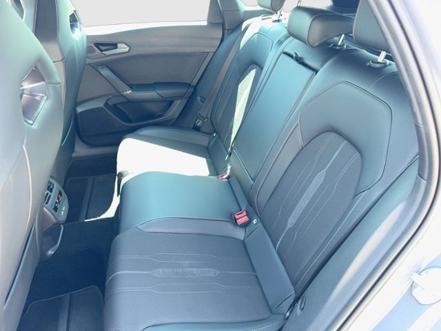 Leon Sportstourer 2.0 TSI DSG BEATS AUDIO REAR V