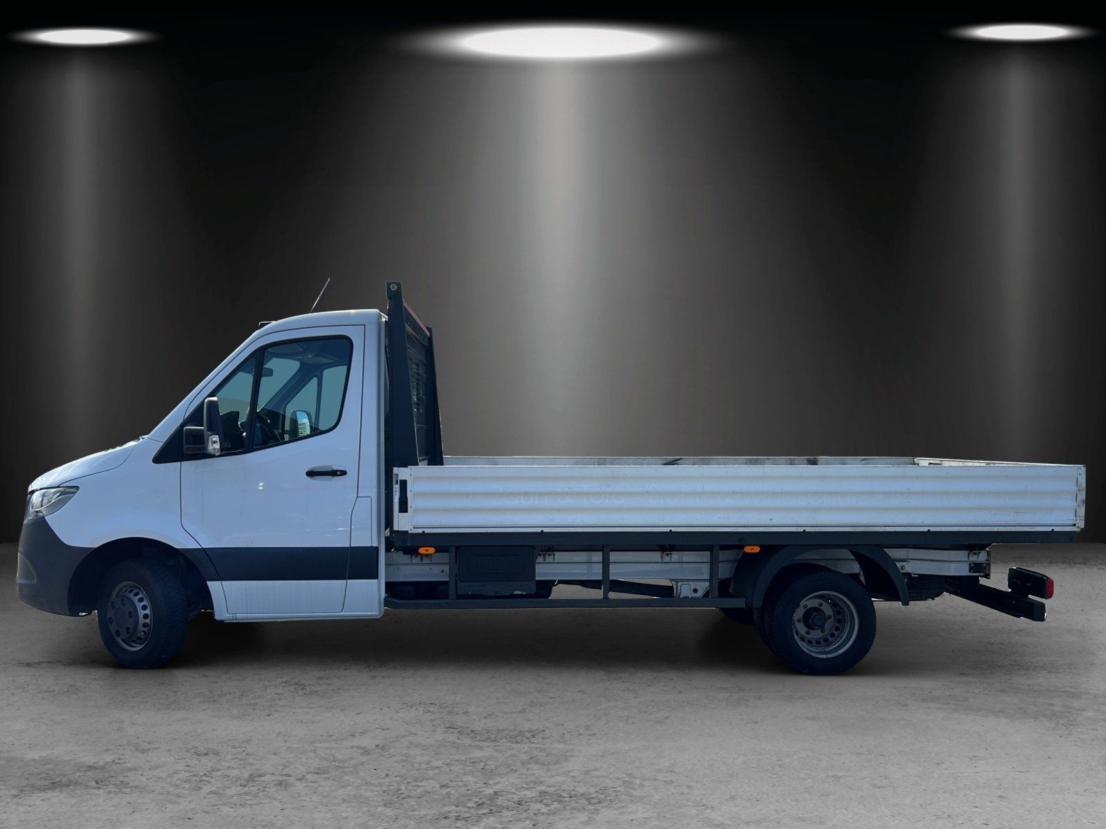 Fahrzeugabbildung Mercedes-Benz Sprinter 516 CDI Pritsche Lang AHK Klima 3,5 T