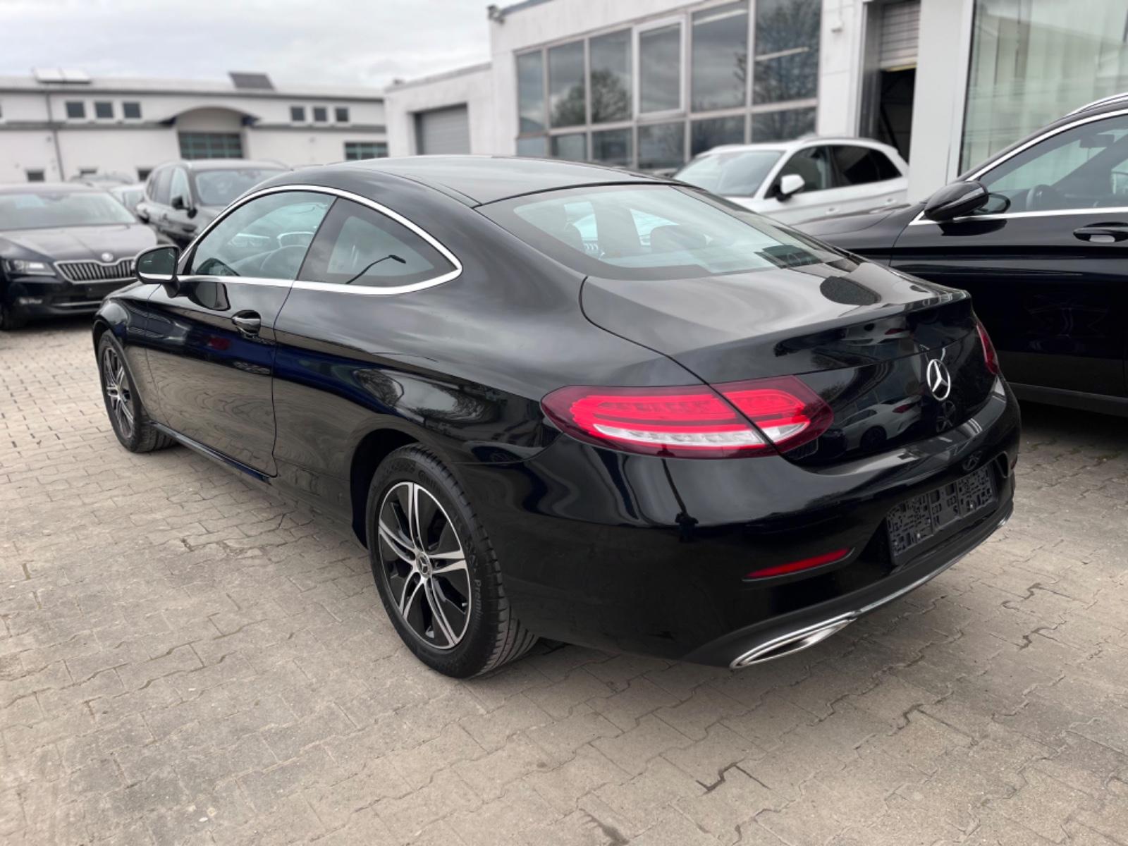 Mercedes-Benz C 180 Coupe 9G-TRONIC|Facelift|1.Hand|T-Leder|