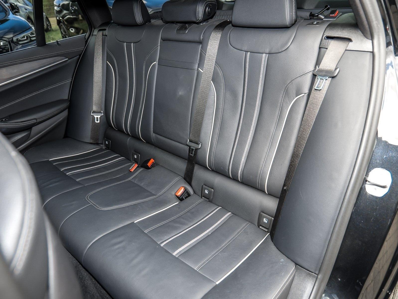 BMW 530d Touring Luxury Line HUD PANO RFK NAVI DAB