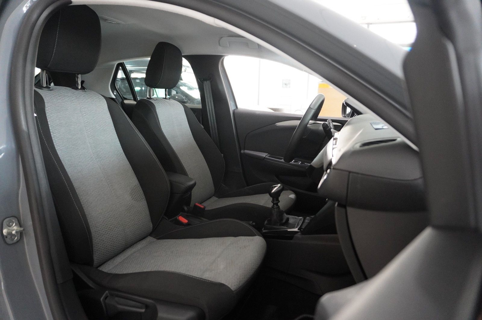 Fahrzeugabbildung Opel Corsa F 1.2 FACELIFT NAVI/LED/KAMERA/VIRT./DAB+