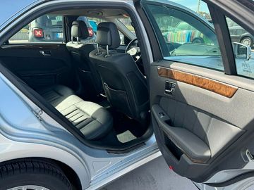 Mercedes E 350 - 12