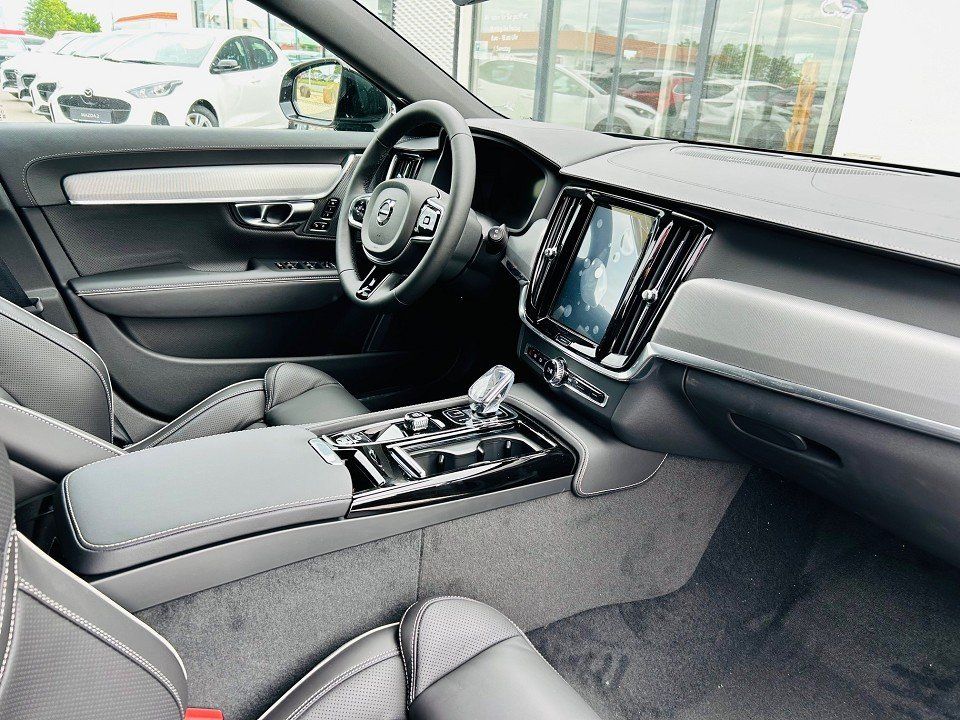 Volvo V90 Ultra Dark Recharge Plug In Ultra Dark Recha foto 11
