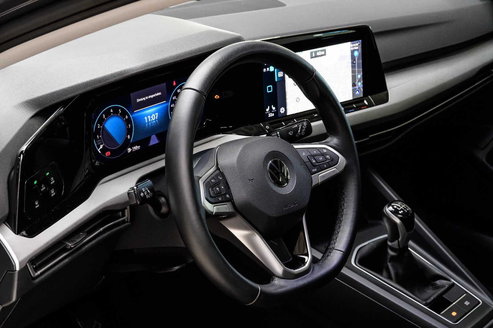 Fahrzeugabbildung Volkswagen Golf VIII Life +Navi +SHZ +ALU +LED +PDC