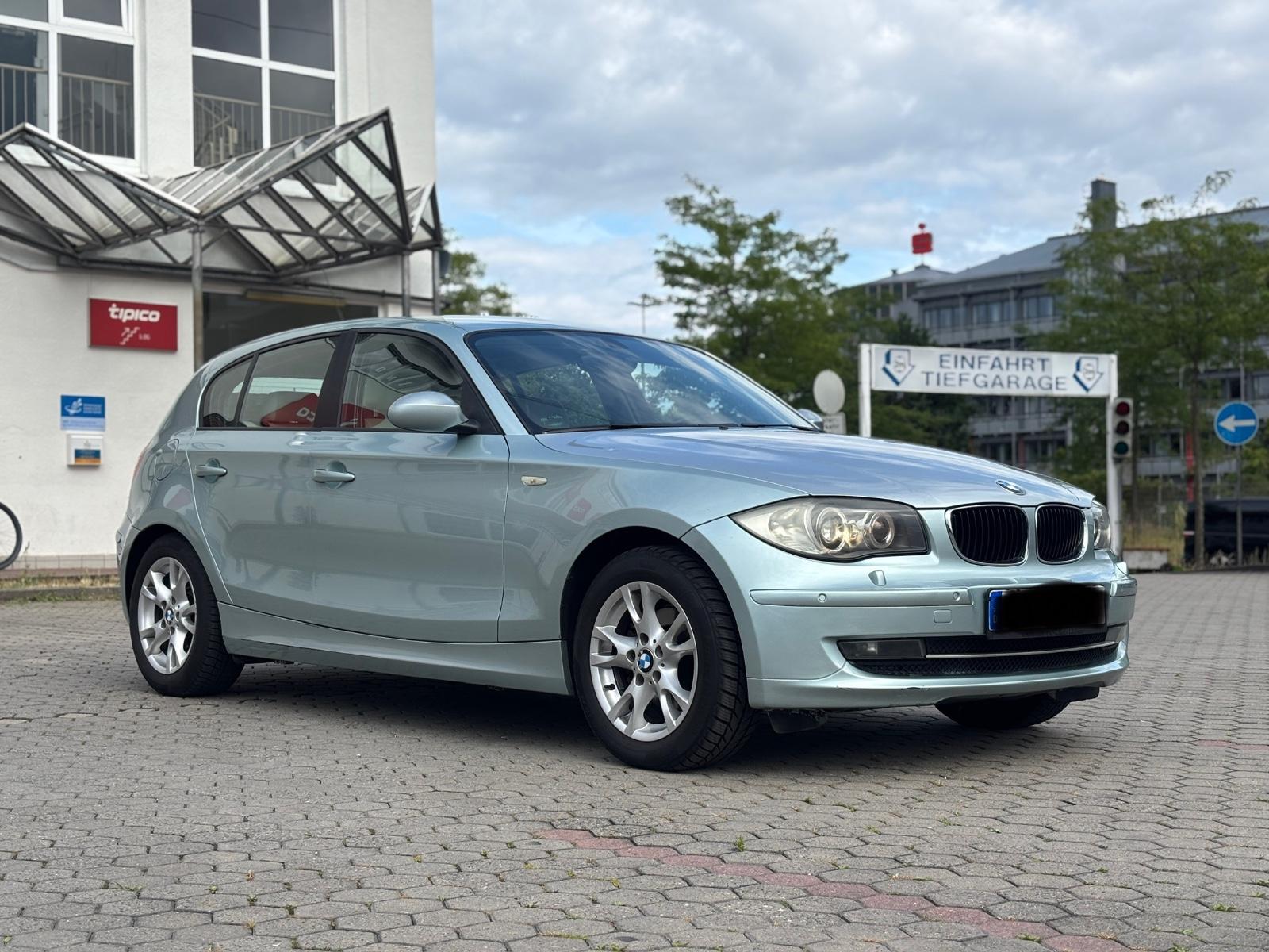 BMW 120d Klima/Volleder/Sitzheizung/Automatik/Xenon