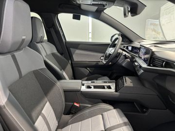 Fotografie 6 des Opel Grandland (X) Grandland 1.2 DI Hybrid 48 V Automatik GS